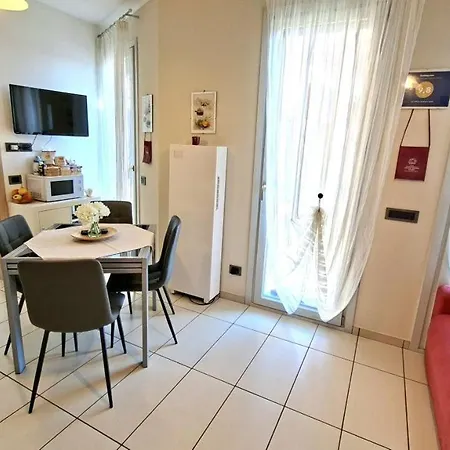 La Trifula Bianca Apts. アパート