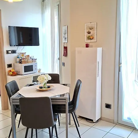 La Trifula Bianca Apts. アパート