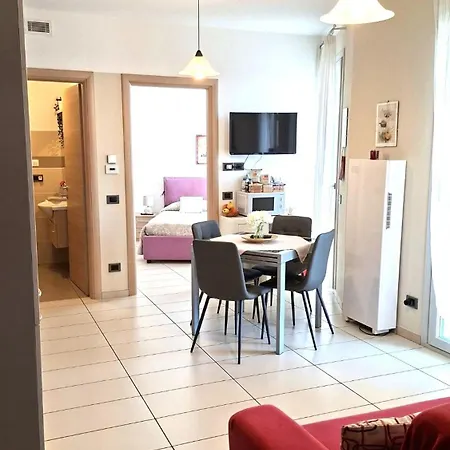La Trifula Bianca Apts. アパート アルバ