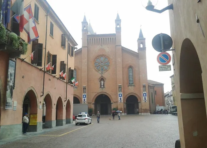 La Trifula Bianca Apts. 아파트 알바