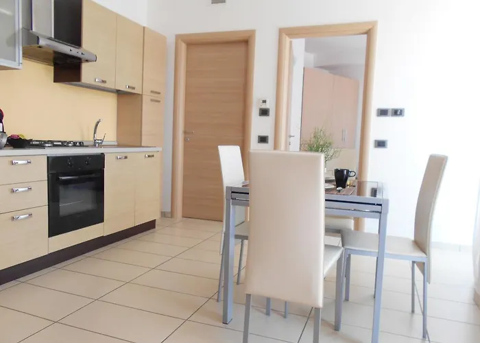 La Trifula Bianca Apts. * 알바