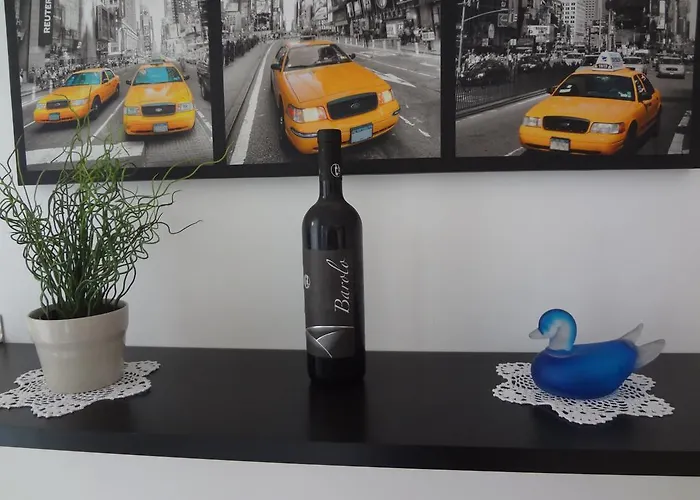 La Trifula Bianca Apts. 아파트 알바